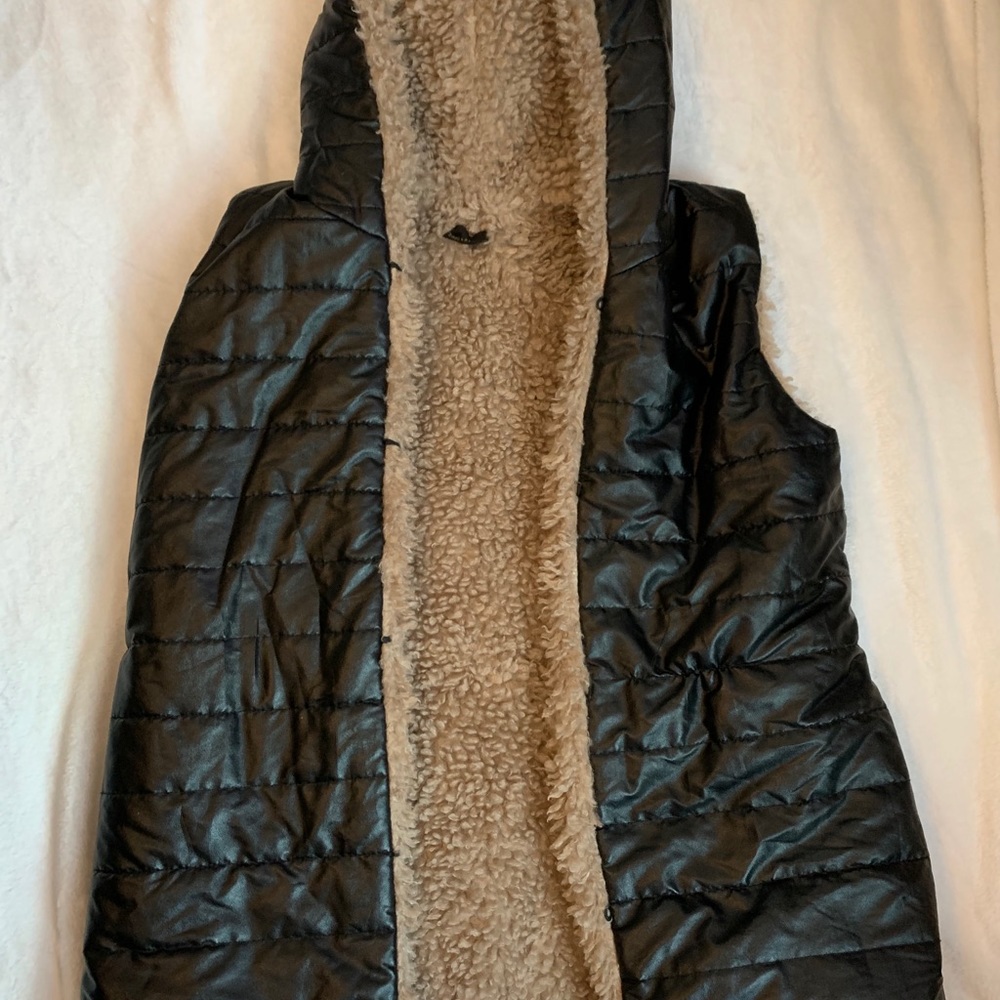 COCO + CARMEN Reversible Puffer Vest